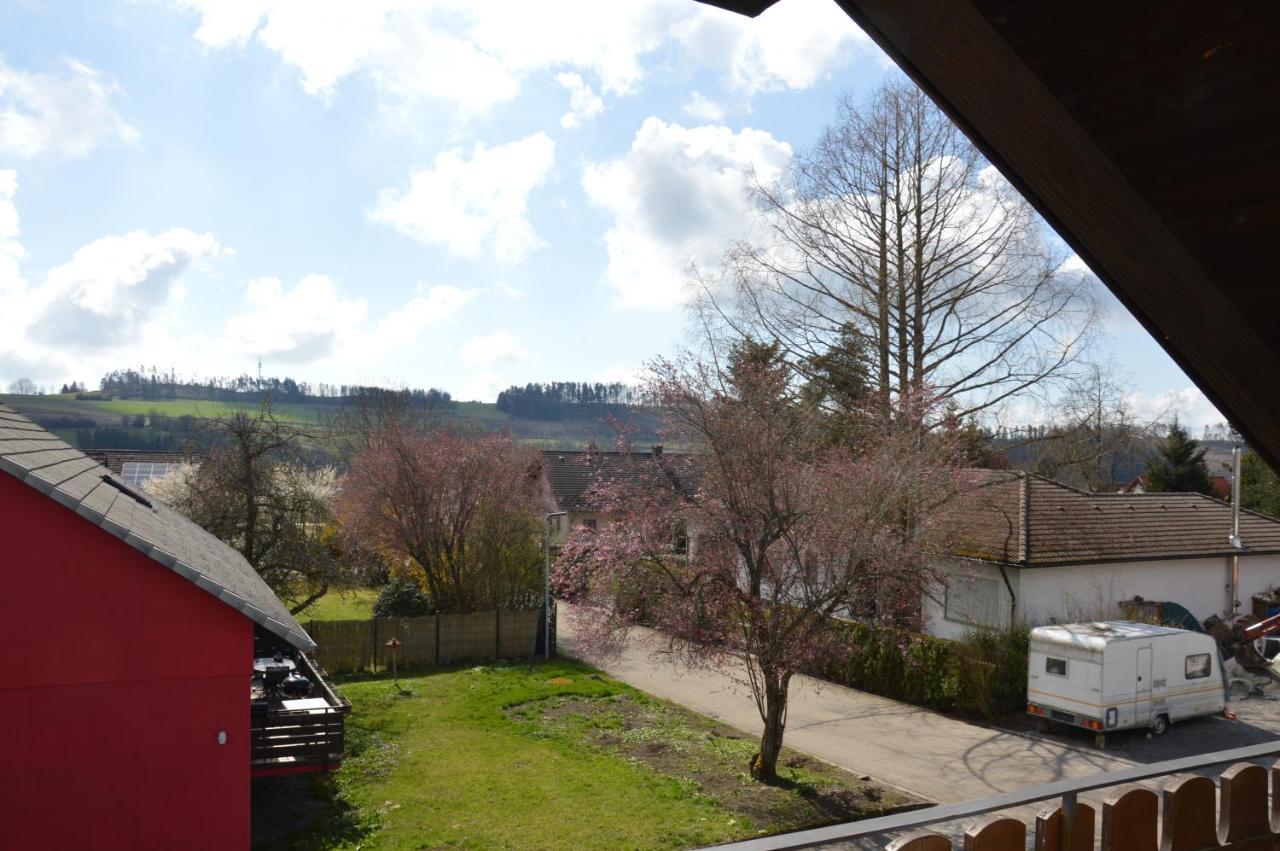 Ferienwohnung Anna อูลิงเกน-เบียร์เคนดอร์ฟ ภายนอก รูปภาพ